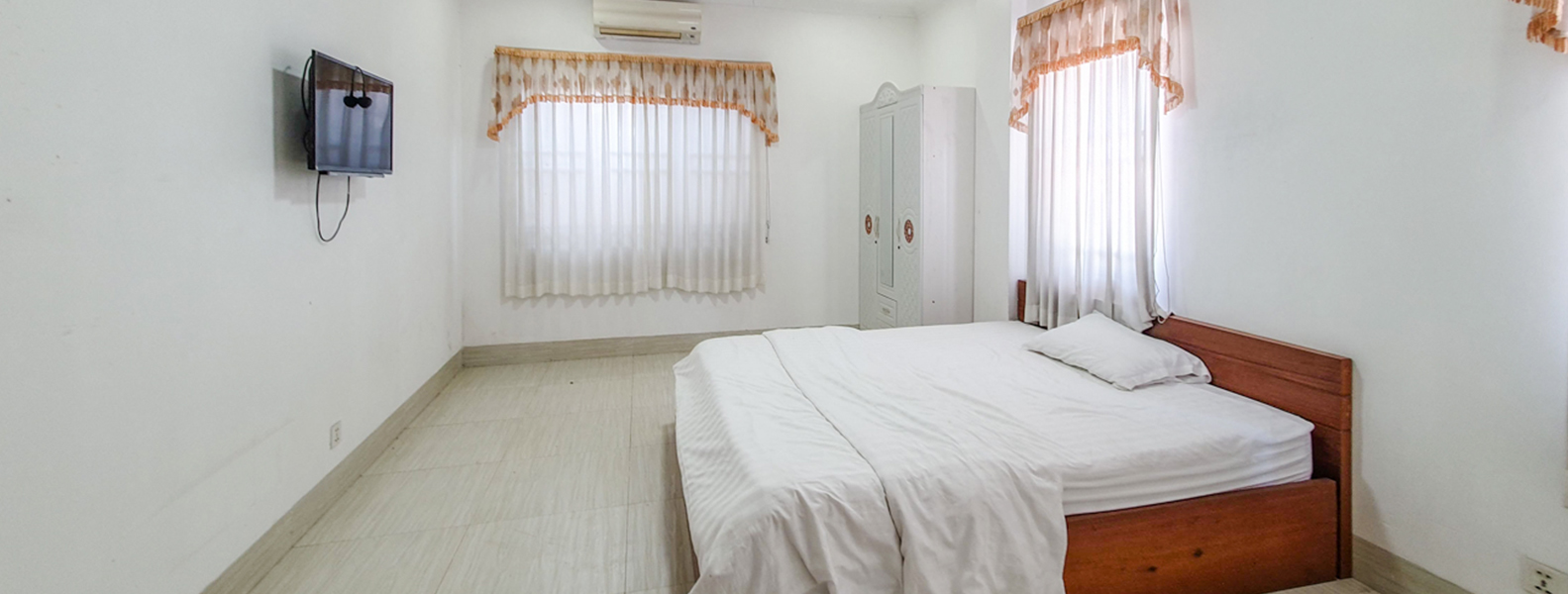 Beautiful And Spacious 1 Bedroom Apartment In Tuol Kork Area.