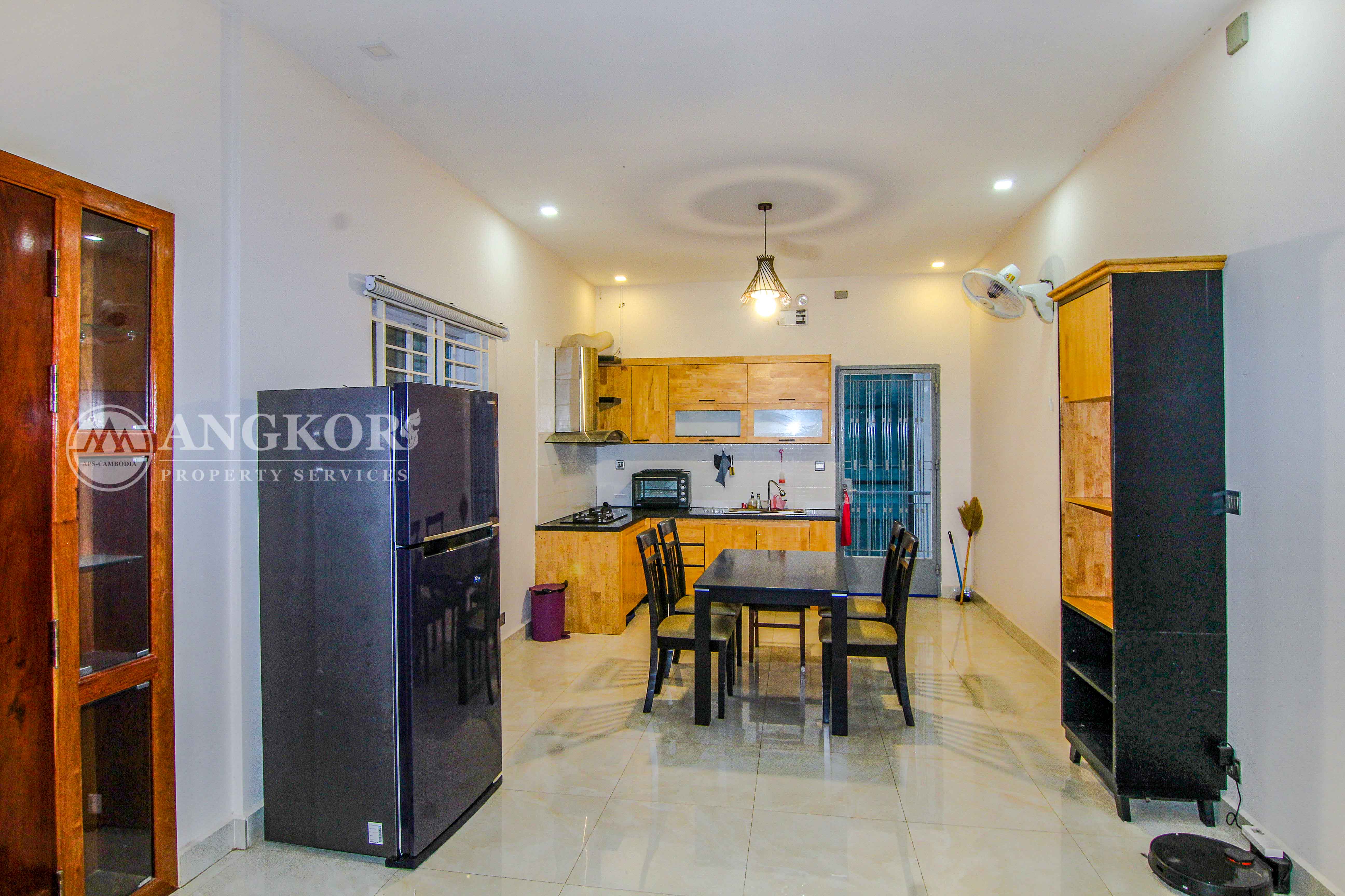 Spacious 2 bedroom apartment for rent in Duan Penh, Phnom Penh.