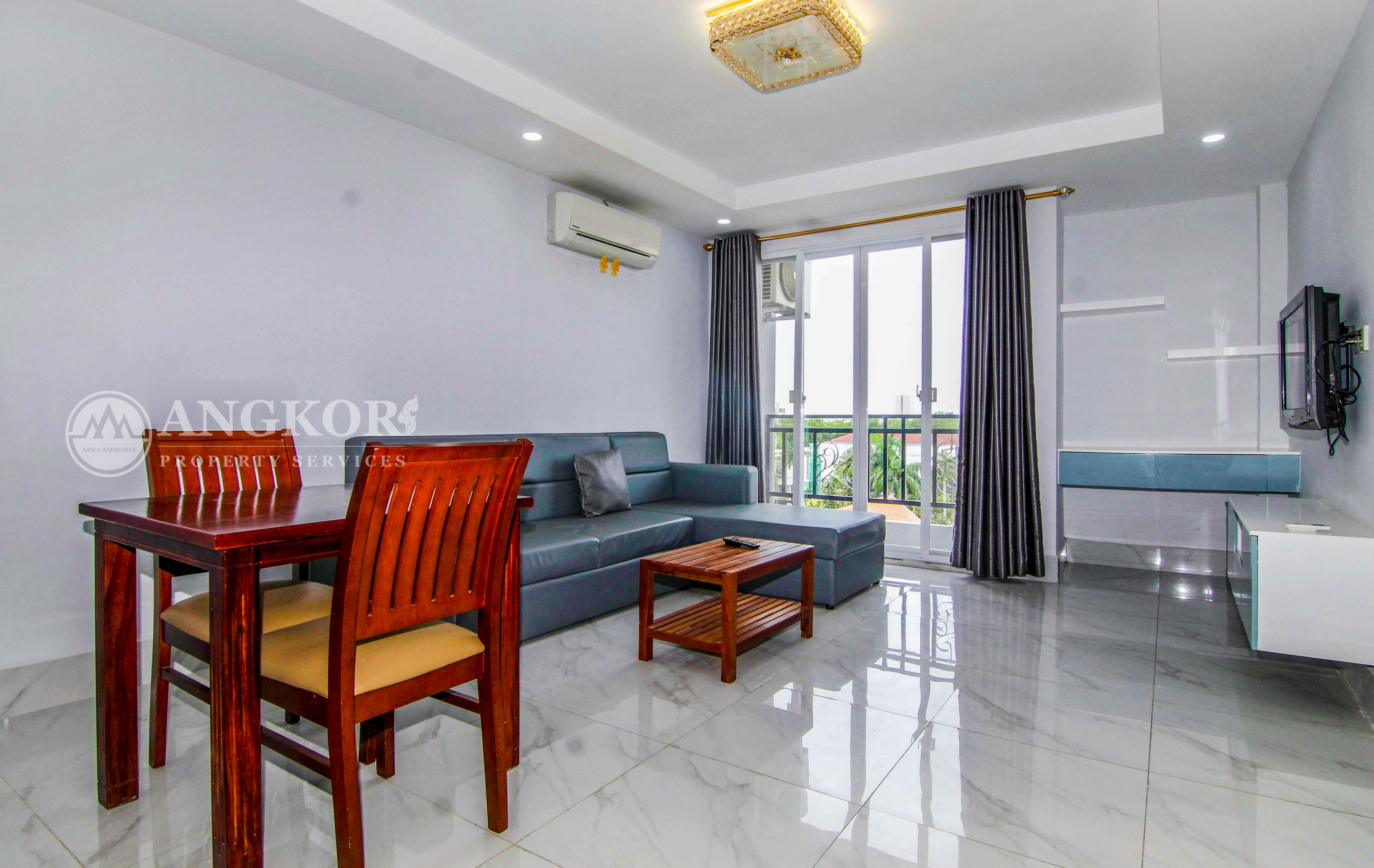 Comfortable and bright 1 bedroom apartment for rent in Tuek Thla neighborhood.