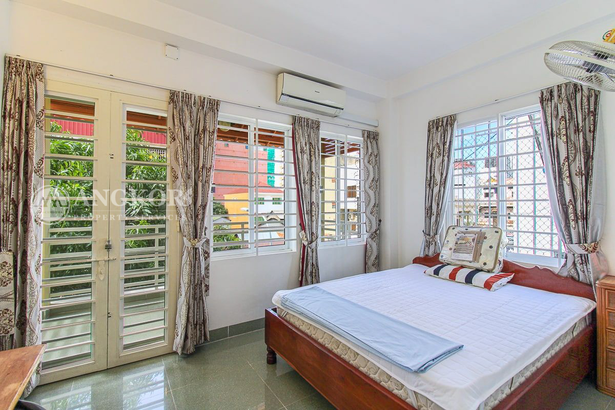 Ground Floor -  Beautiful 1 bedroom apartment for in Tuol Tampong (TTP) neighborhood.