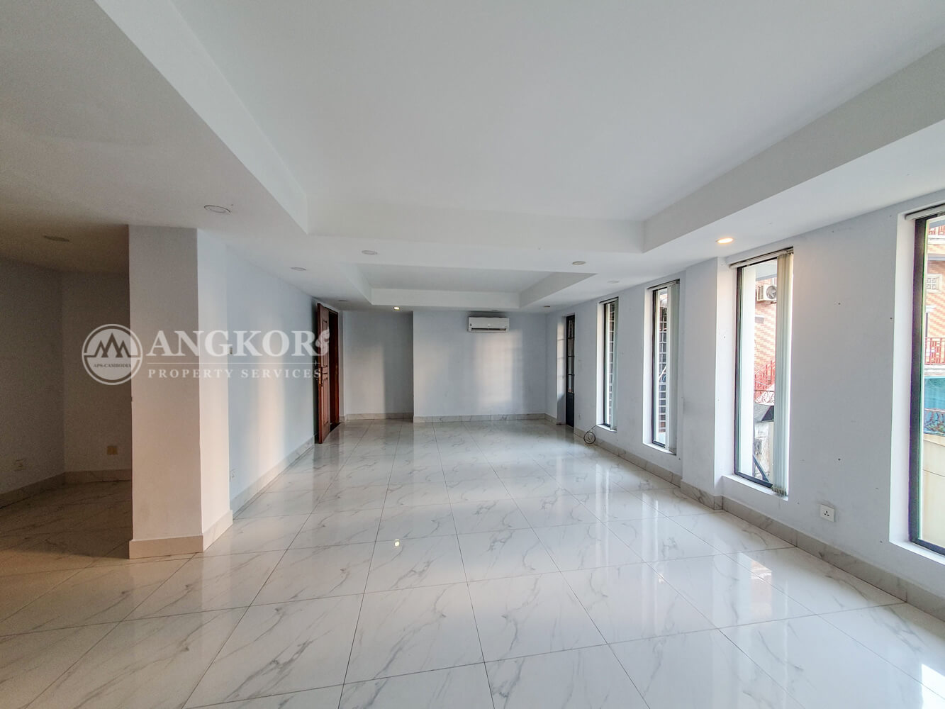 Office Space For Rent In Tuol Tampoung Neighborhood.