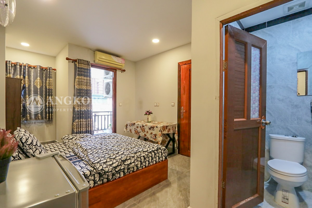 An Affordable, Furnished Studio Room Apartment For Rent In BKK Area.