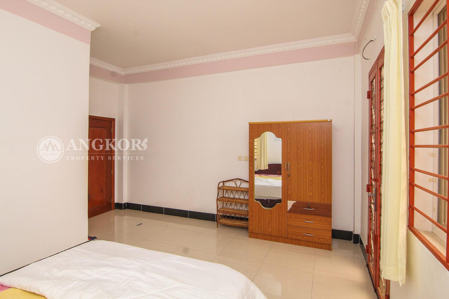 Furnished 2 Bedroom Apartment For Rent In BKK3 Neighborhood.