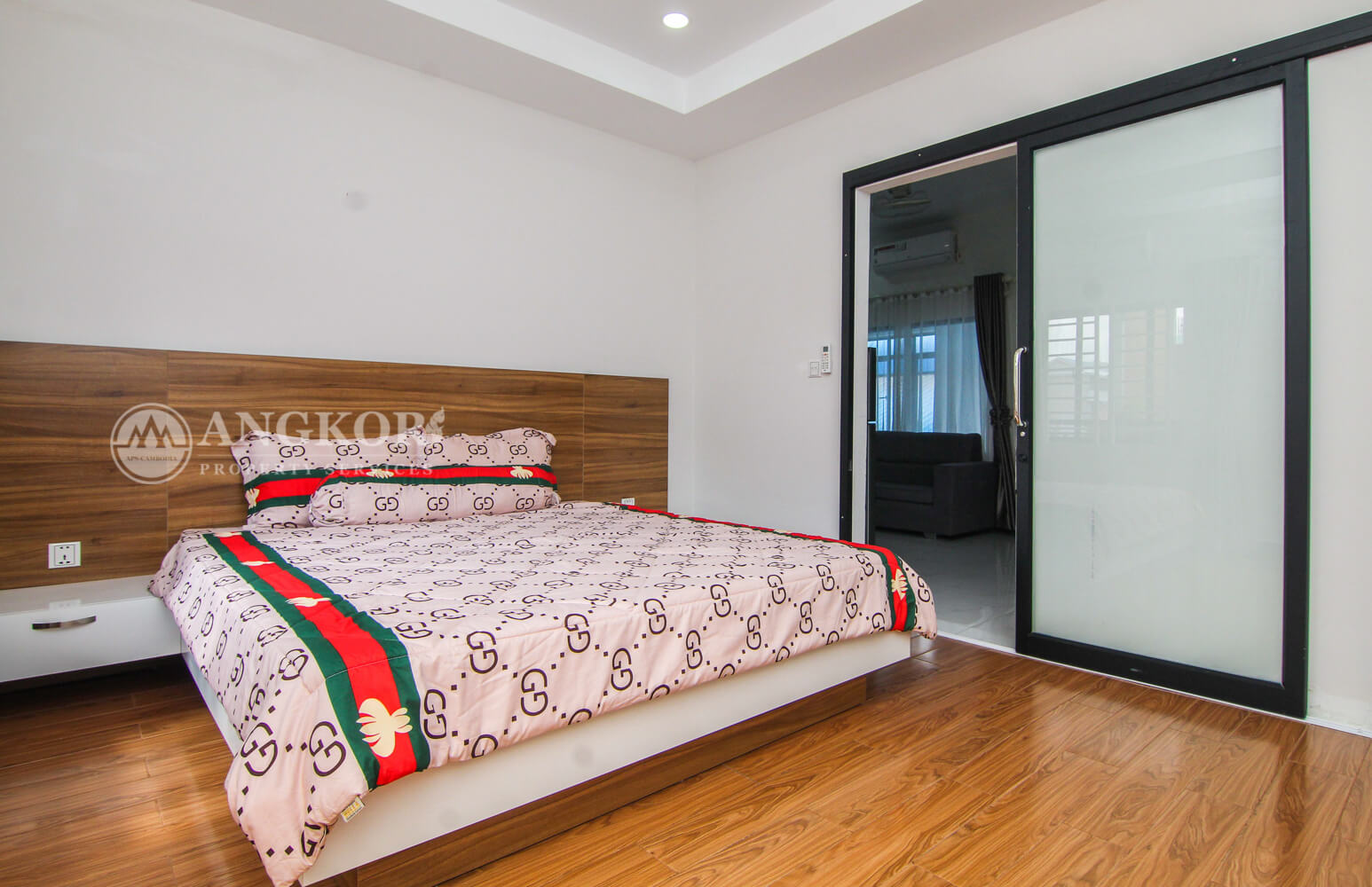 Modern And Beautiful 1 Bedroom Apartment For Rent In Tuek Thla, Sen Sok.