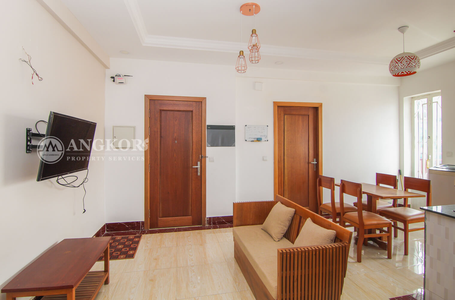 Beautiful and Airy 2 Bedroom Apartment for Rent in TTP Area.