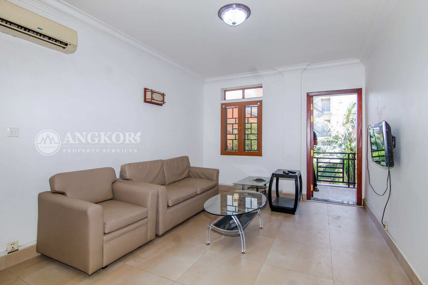 Beautiful 2 Bedroom Apartment For Rent in Tuol Tompoung Area.