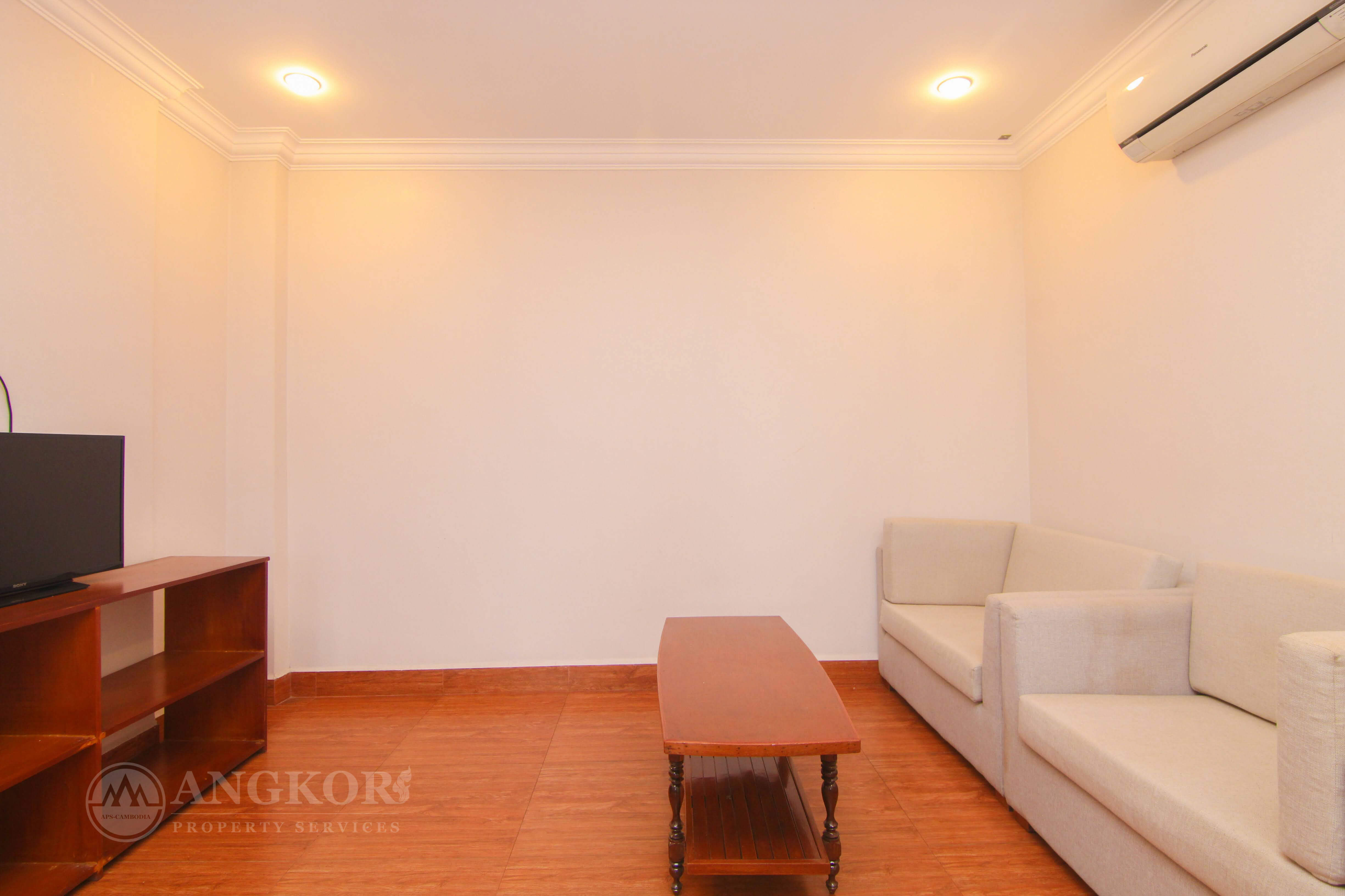 The Spacious Two Bedrooms for rent nearby the Russian Market Areas
